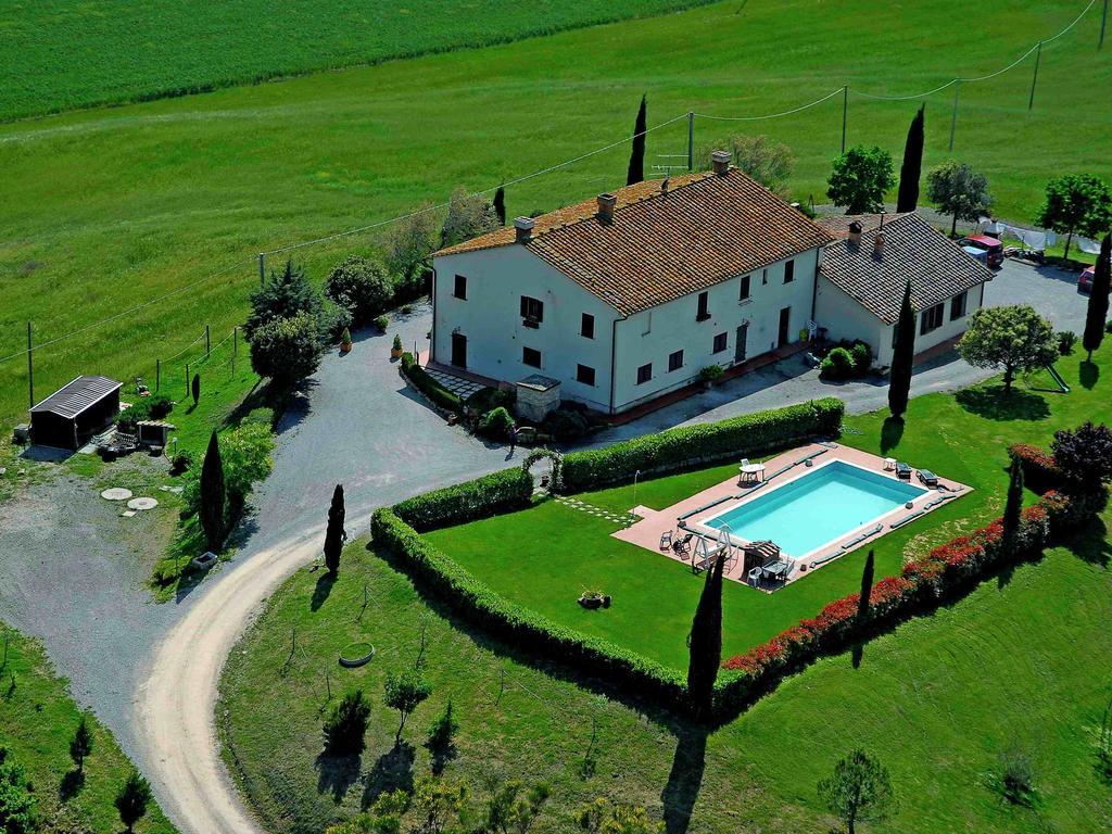 Spacious Farmhouse In Pienza With Swimming Pool Lägenhet Contignano Exteriör bild