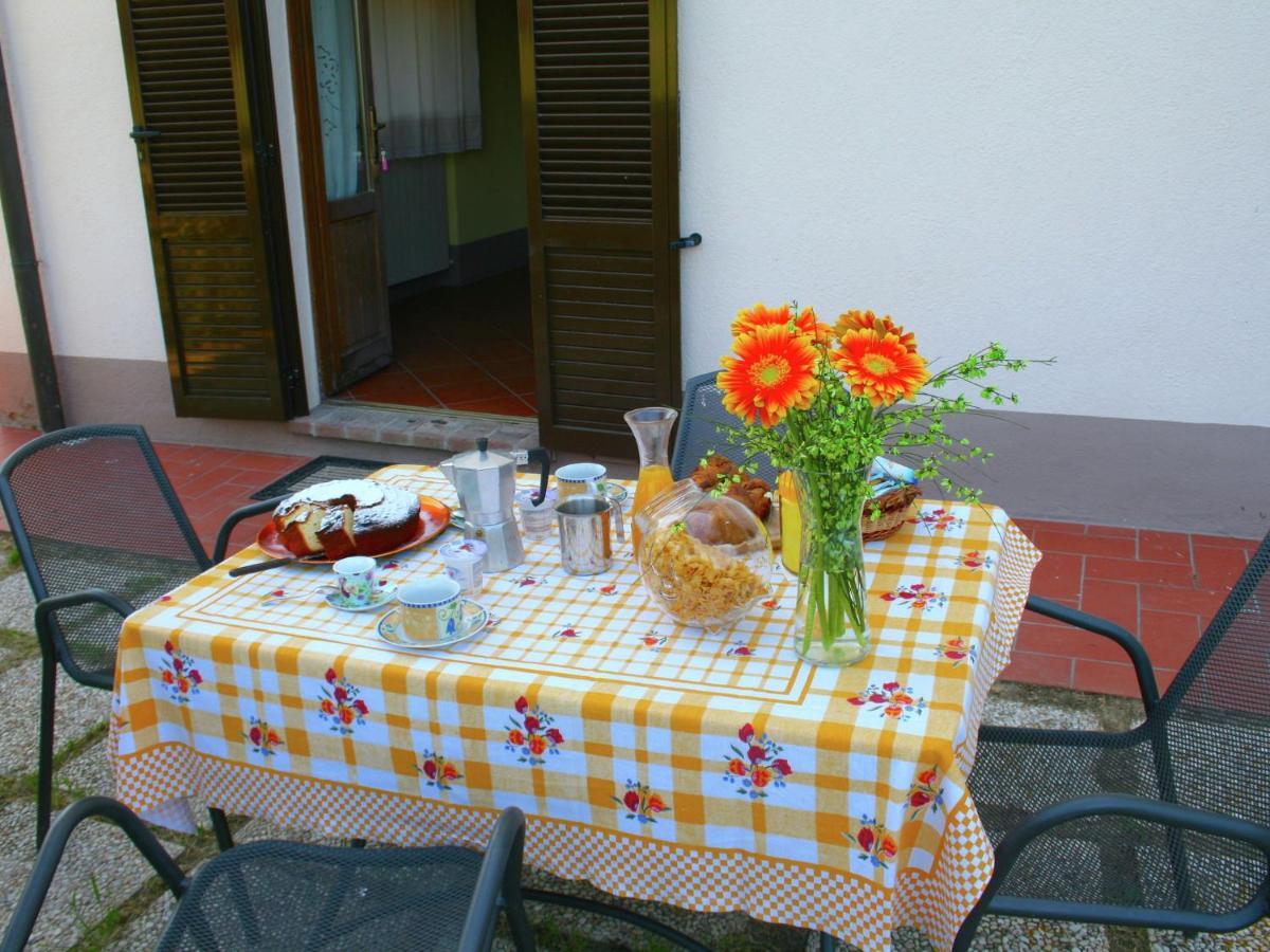 Spacious Farmhouse In Pienza With Swimming Pool Lägenhet Contignano Exteriör bild